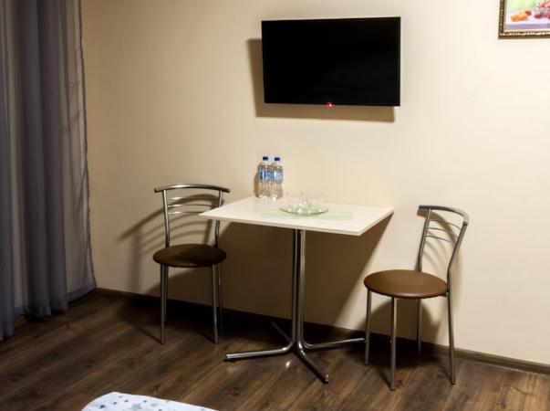 ברובארי Hotel 7/24 מראה חיצוני תמונה